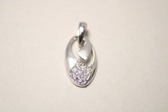 Prívesok-zirkóny-matno-lesklý-rhodium-striebro