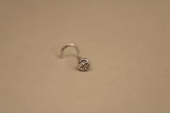 Piercing do nosa- číry kamienok- rhódiované striebro