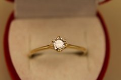 Zlatý prsteň, žlté zlato, diamant 0,26ct H, SI2, veľkosť 56, 1,19g 14k 585/1000
