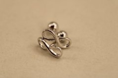 Náušnice-nekonečno-šrúbky-rhodium-striebro