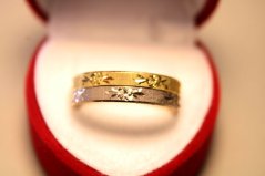 Prsteň s ornamentami-viacfarebné zlato-14 karátov