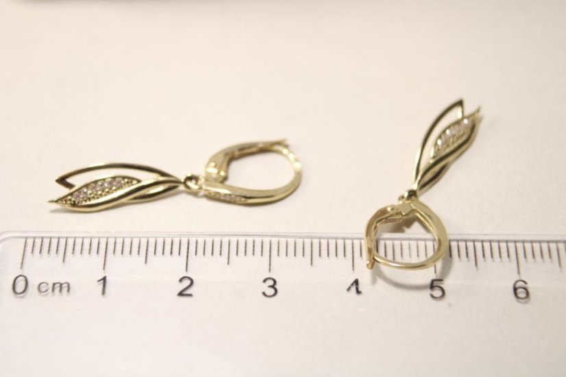 Zlaté visiace náušnice listy, číre zirkóny, žlté zlato, patentové zapínanie, 1,95 g, 14K, 585/1000