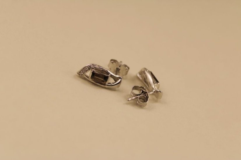 Náušnice-hnedo-šedý kremeň-číre zirkóny-rhodium-puzetky-striebro