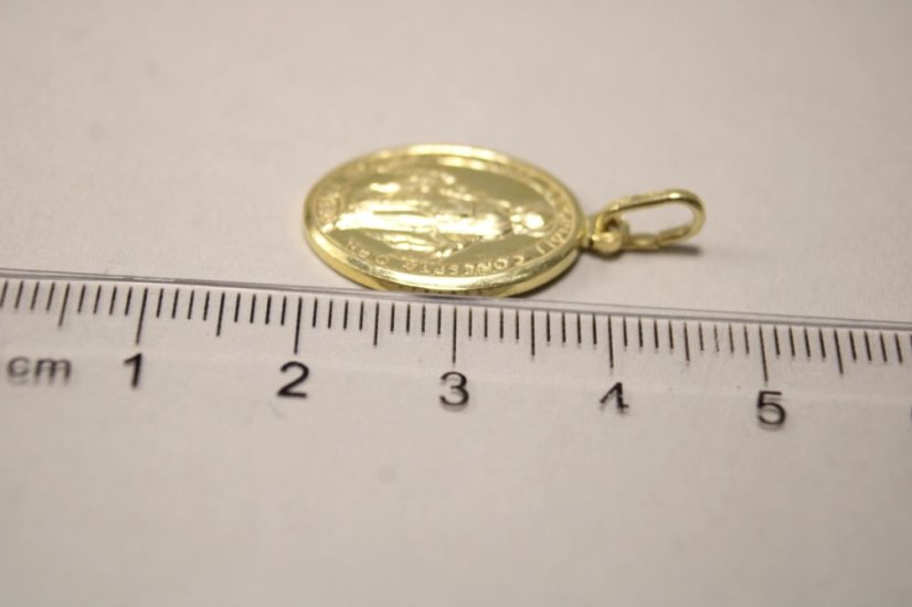 Pozlatený strieborný prívesok medailón s Pannou Máriou 3,13g, 925/1000 - Materiál: Pozlátené striebro, Váha (g): 3,12, Rýdzosť: STRIEBRO 925/1000