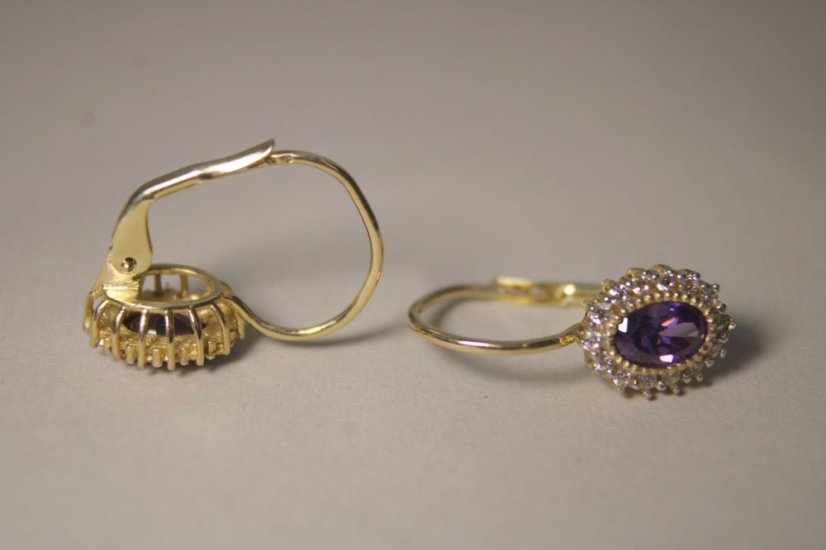 Zlaté naušnice s fialovým zirkónom, žlté zlato, patent, číre zirkóny, 2,68 g, 14K, 585/1000