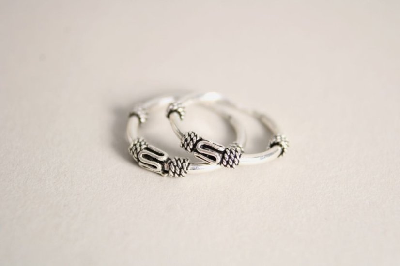 Náušnice-keltské kruhy- zasúvacie- rhodium-striebro