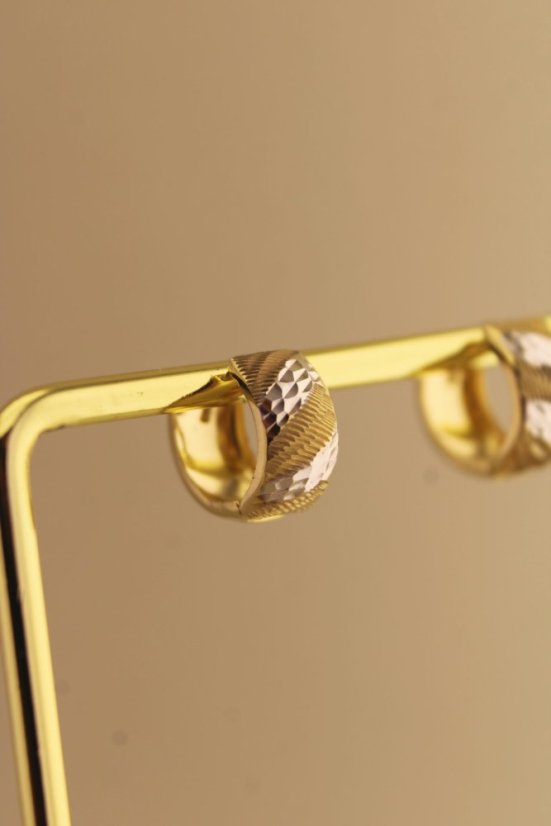 Náušnice - kruhy s gravírom - zacvakávacie - viacfarebné zlato - 14 karátov