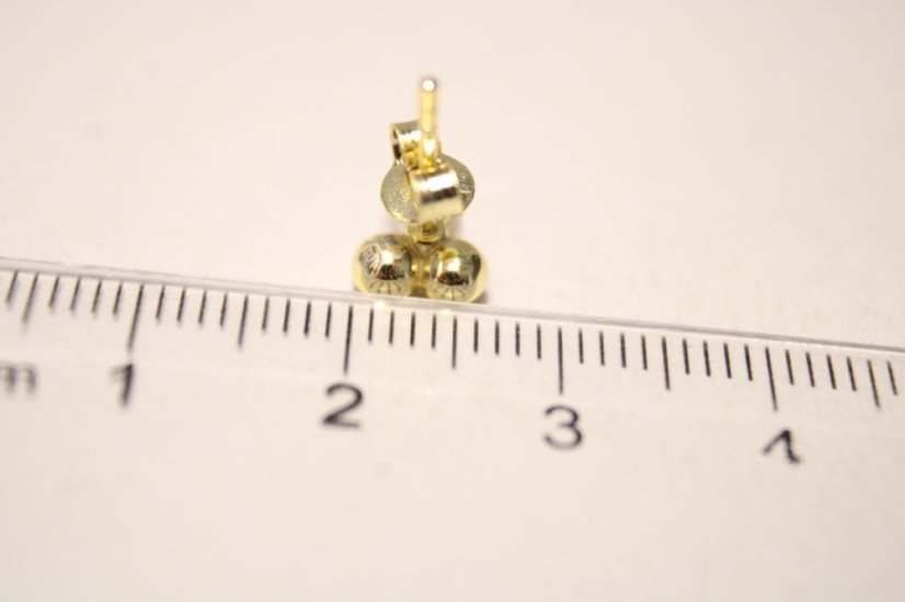 Pozlátené strieborné náušnice s perličkou, puzetové zapínanie, 1,47g, 925/1000 - Materiál: Pozlátené striebro, Druh kameňa: PERLA KULTIVOVANÁ, Farba kameňa: Biely, Váha (g): 1,47, Rýdzosť: STRIEBRO 925/1000