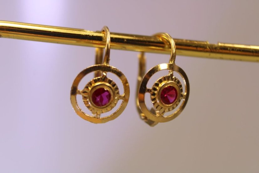 Náušnice-červený kameň-žlté zlato-patent-14 karátov