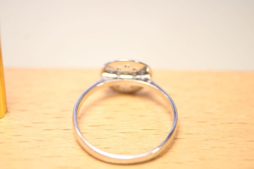 Prsteň-číre zirkóny- biele zlato- 14 karátov