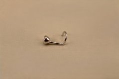 Piercing do nosa- modrý kamienok- rhódiované striebro