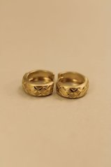 Náušnice- matné kruhy- gravír- zacvakávacie- žlté zlato- 14 karátov