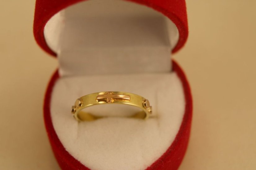 Prsteň- ruženec- kombinované zlato- 14 karátov