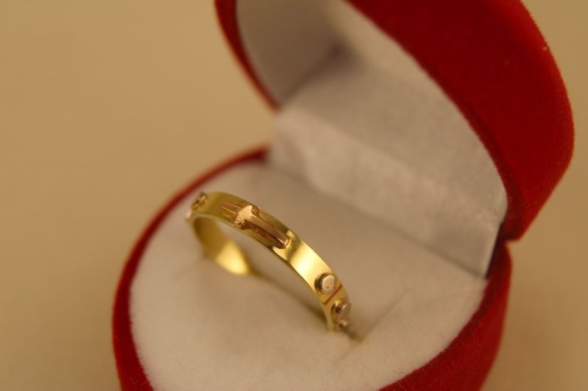 Prsteň- ruženec- kombinované zlato- 14 karátov