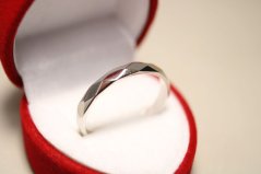 Prsteň-kosoštvorcový výbrus-rhodium-striebro