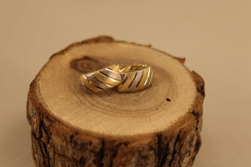 Naušnice - gravír - matovanie - patent - viacfarebné zlato - 14 karátov