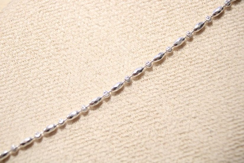 Retiazka- guľôčky- rhódiované  striebro