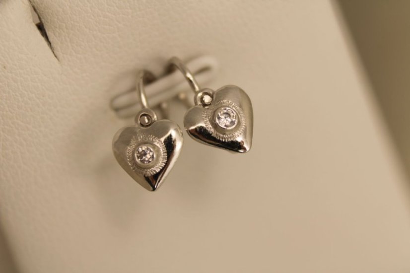Náušnice- srdiečka- číry zirkón- brizúra- biele zlato- 14 karátov