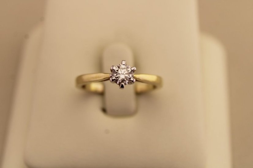 Zlatý prsteň - Solitaire briliant - 14k - Žlté zlato