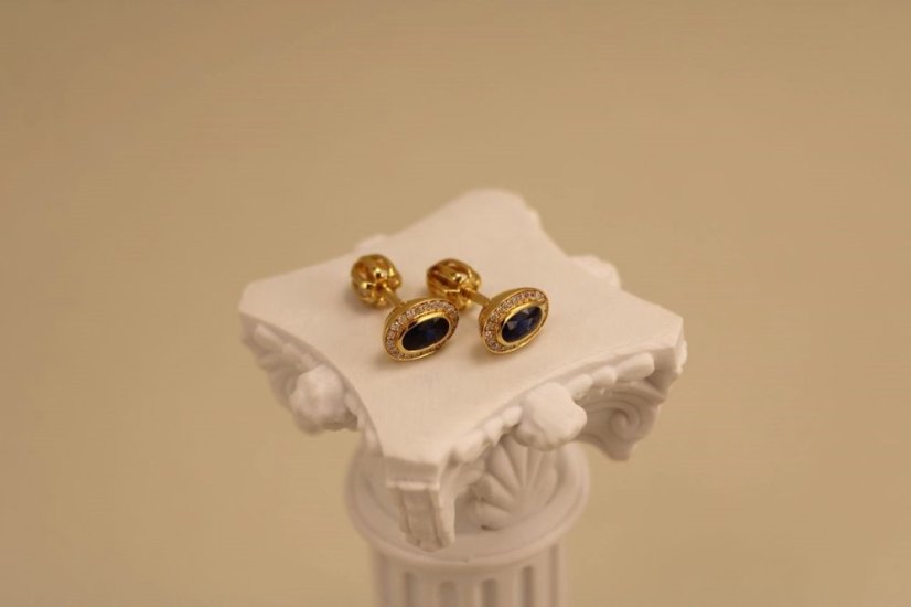 Zafírové - diamantové náušnice - žlté zlato - diamanty 0,10 ct - šrúbky -14K