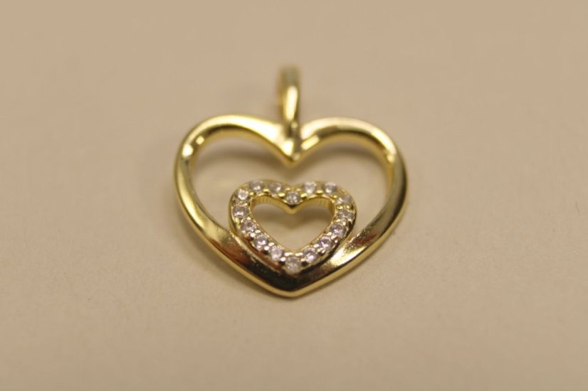Prívesok- pozlátený- výrezávanié srdcia-číre zirkóny-striebro
