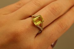 Prsteň-žlté zlato-drahokam (Citronový kremeň)-číre ziróny-14 karátov