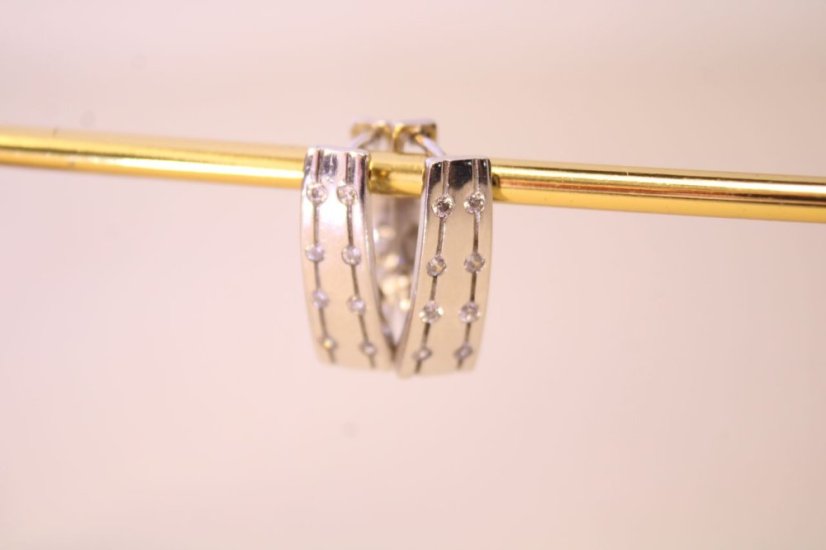 Náušnice z bieleho zlata obdĺžnik s čírymi zirkónmi, francúzsky patent, 3,36 g, 14K 585/1000