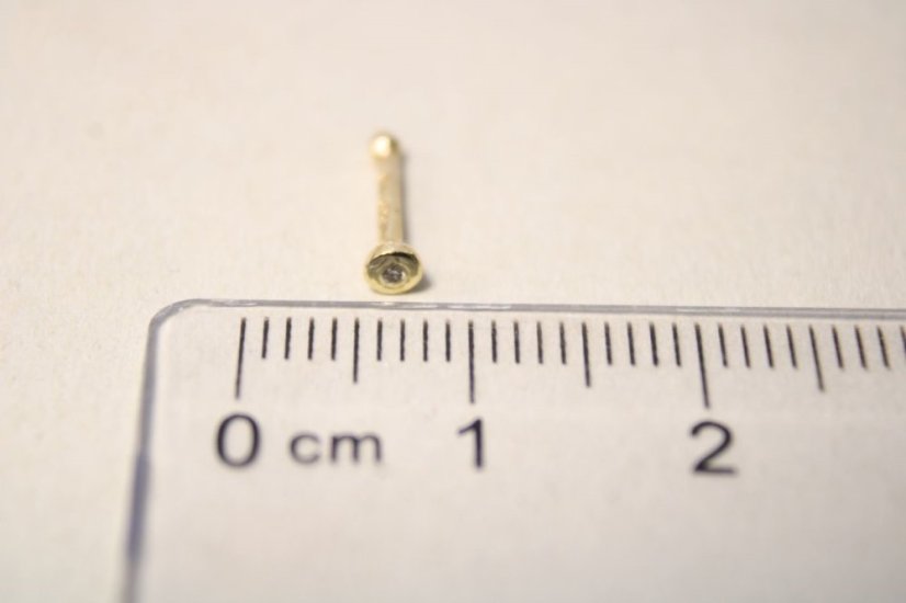 Zlatý piercing do nosa so žiarivym čírym briliantom 0,01 ct, žlté zlato, 0,17 g, 14 karátov 585/1000