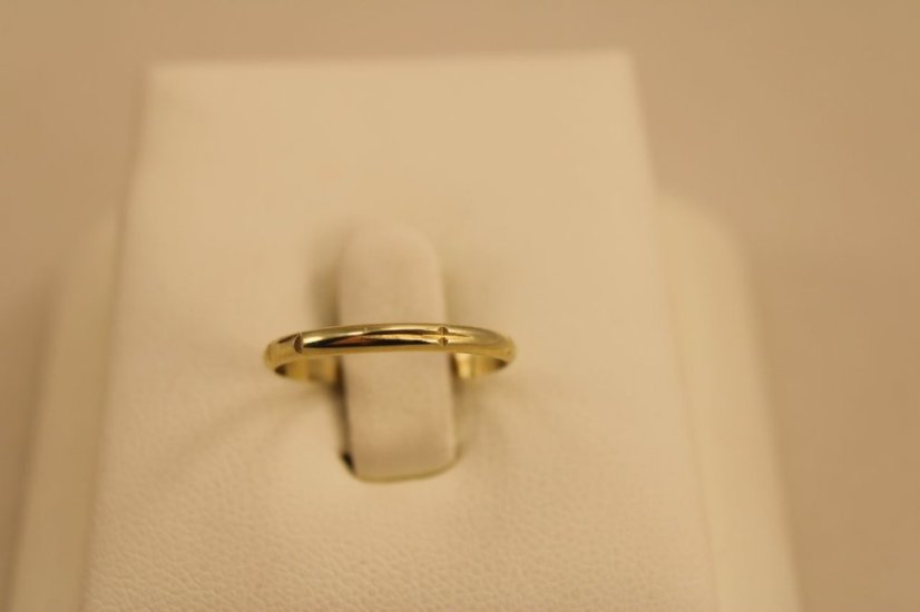 Prsteň- ruženec- jemný gravír- žlté zlato- 14 karátov