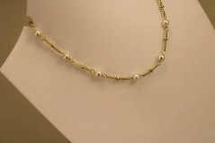 Celebritka - biele perličky - pancier - žlté zlato - 14K