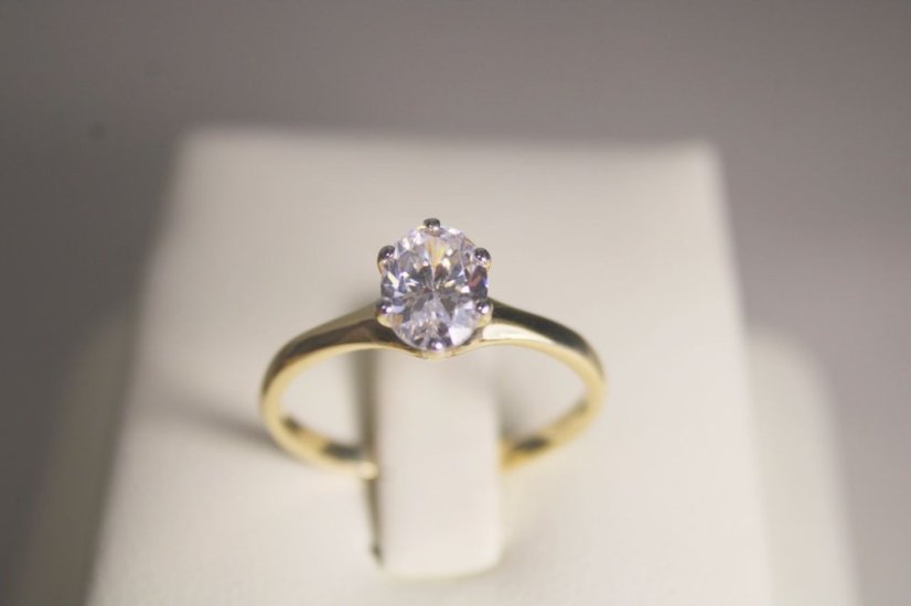 Prsteň-číry kameň-kombinované zlato-14K