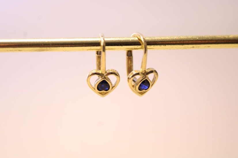 Náušnice- srdiečko- modrý zirkón- patent- žlté zlato- 14 karátov