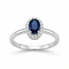 Prsteň- ovalný zafír- číre zirkóny- rhódiované striebro