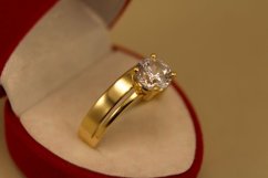 Zlatý prsteň-žlté zlato-číry zirkón-14K