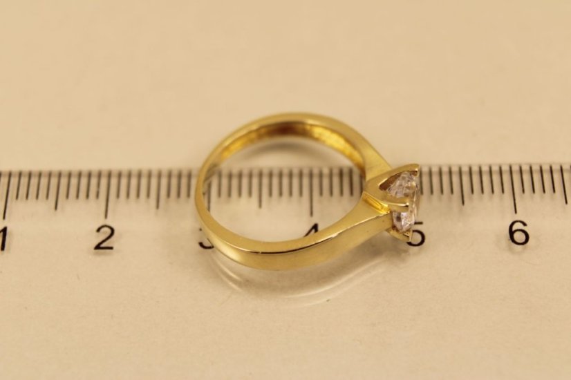 Zlatý prsteň, žlté zlato, číry zirkón, veľkosť 50, 2,02g 14k 585/1000