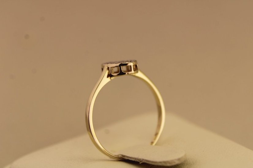 Prsteň- diamanty-H/Si2- žlté zlato- 14 karátov