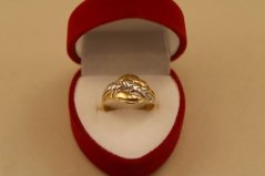 Prsteň- ozdobný gravír- viacfarebné zlato- 14 karátov