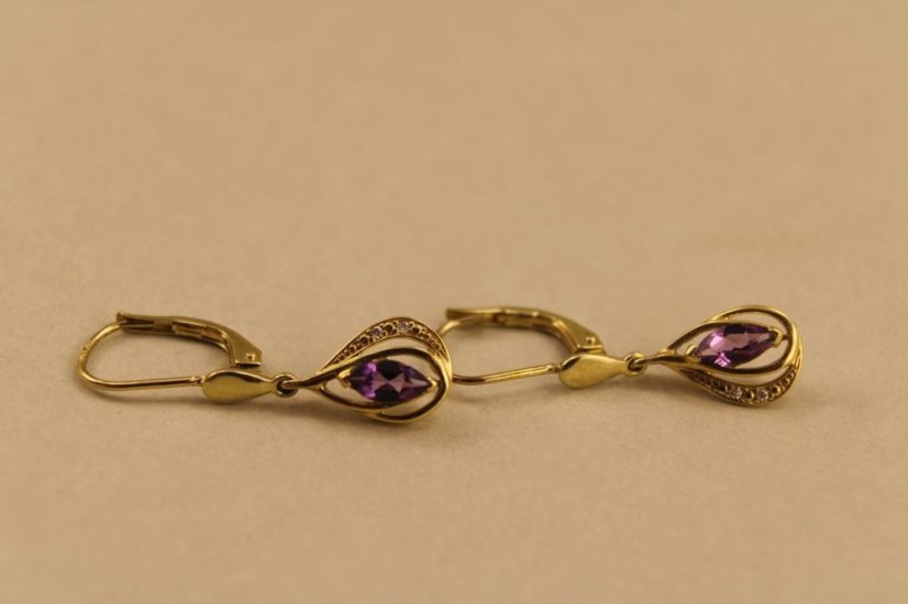 Náušnice-Ametyst-diamanty 0,016 ct-PK/W-patent-žlté zlato-14 karátov