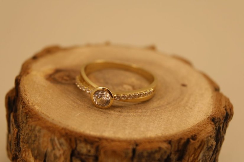 Prsteň- číre zirkóny- žlté zlato- 14 karátov