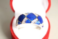Prsteň-modrý smalt- číre zirkóny-rhodium-striebro