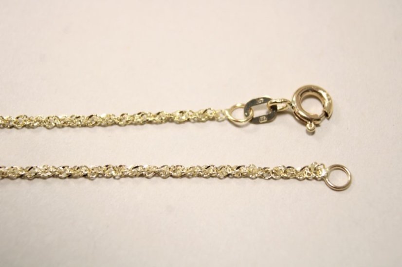 Zlatý točený náramok z poprepájaných očiek, žlté zlato, 18 cm, 1,07 g, 14k 585/1000