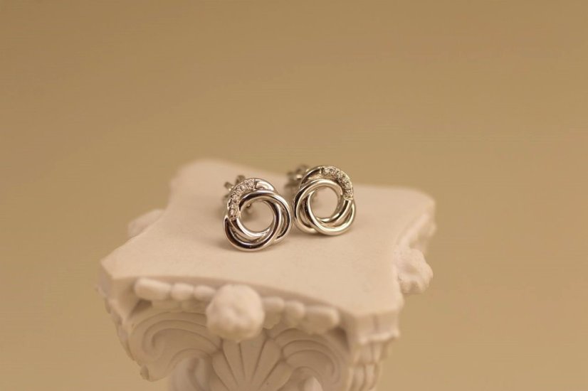 Zlaté náušnice - diamanty 0,02 ct -  G-H/Si - biele zlato - šrúbky - 14K