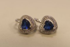 Náušnice-srdiečka-modrý zirkón- číre kamienky-patent-rhodium-striebro