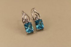 Náušnice- modrý kameň- zirkóny- patent- rhódiované striebro