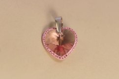 Prívesok v tvare srdca ružový swarovski crystals, striebro, 3,69g, 925/1000