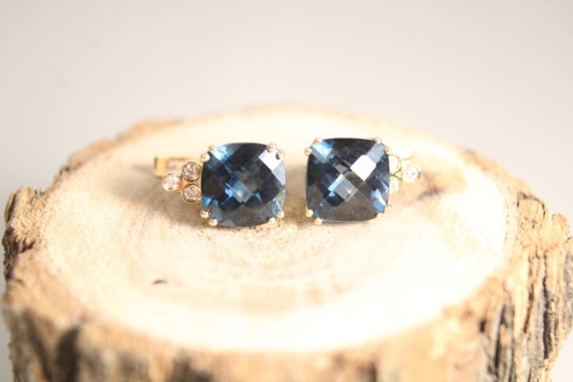 Dámske zlaté náušnice s Topásom a diamantmi 0,045 ct G-H/SI, žlté zlato, francúzske zapínanie, 4,0 g, 14K 585/1000