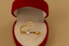 Prsteň- písmeno B- číre zirkóny- pozlátená oceľ- 316/L