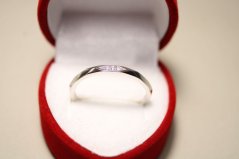 Prsteň-tri číre kamienky-rhodium-striebro
