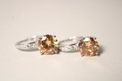 Strieborné náušnice visiace s farebným zirkónom, rhodium, klasické zapínanie,  3,74 g, 925/1000