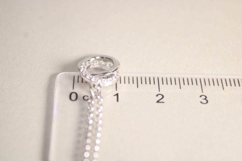 Strieborná celebritka prepojené kruhy s kamienkami, rhodium, 42-45 cm, 3,65 g, 925/1000